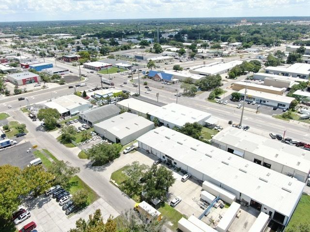 1940 13th St, Sarasota, FL 34236